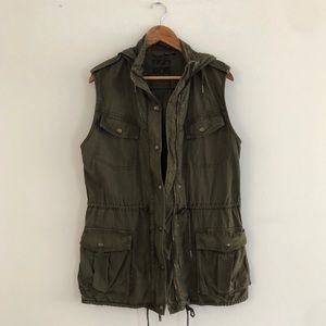 Aritzia TALULA army green trooper vest jacket hood